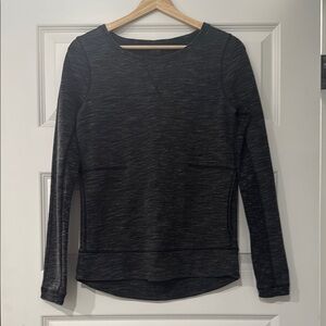 Lululemon sweater with pockets